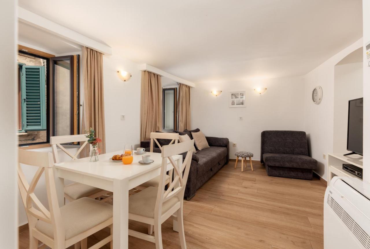 Apartment Amigo Old Town Котор Екстериор снимка