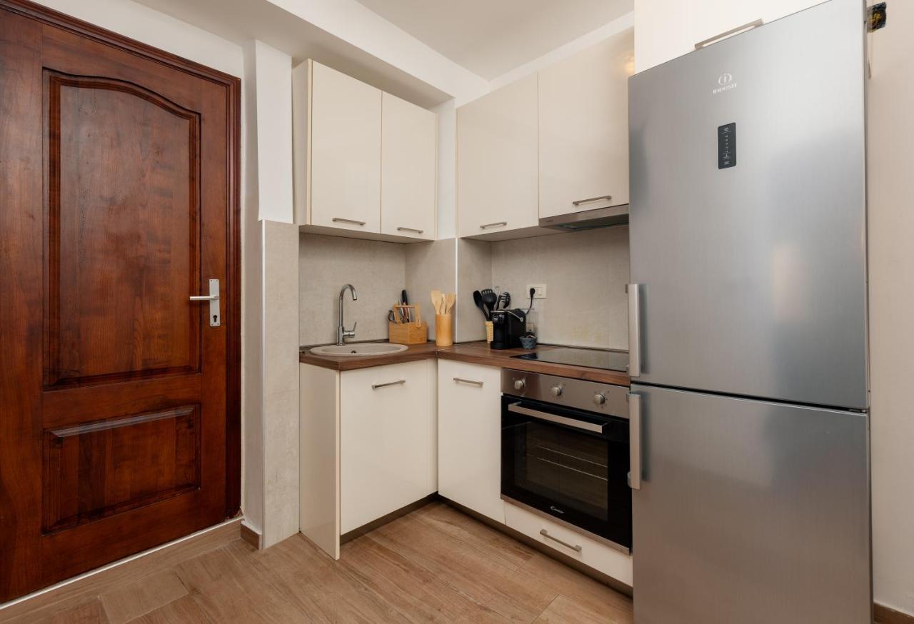 Apartment Amigo Old Town Котор Екстериор снимка